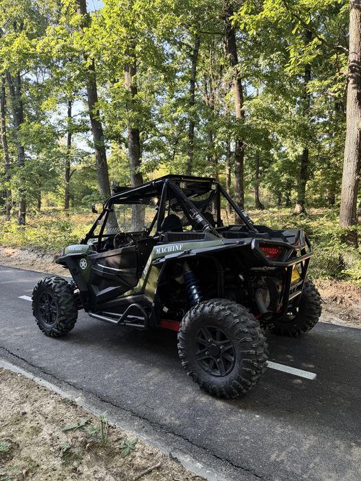 Polaris rzr 1000 (110cp)