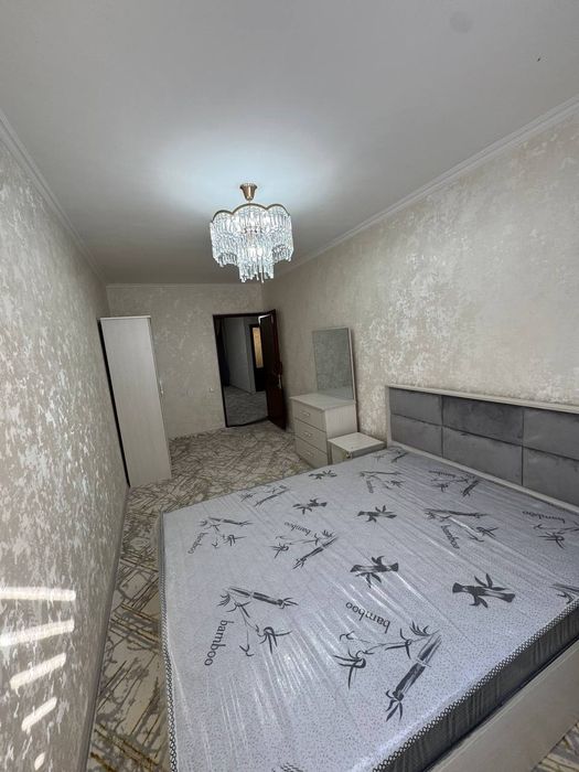 SROCHNO 3 xonali kvartira sotiladi