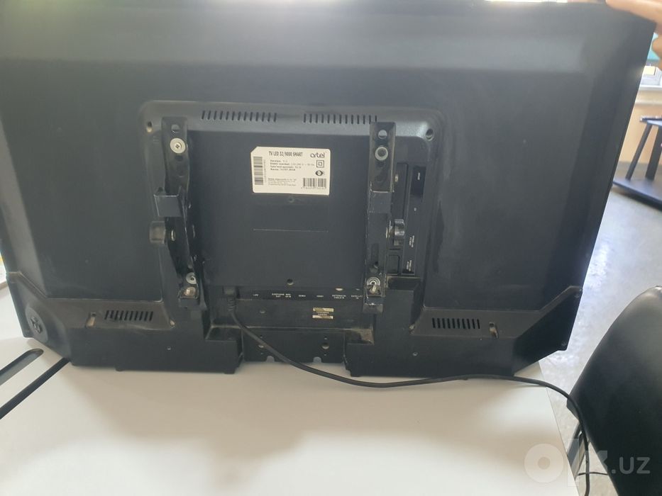 Televizor smart artel 32