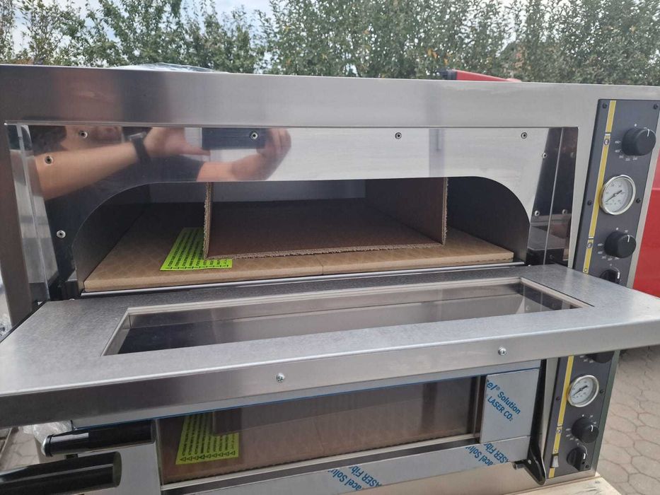 Cuptor pizza XL ITALIA , capacitate 4+4 pizza diam. 35 cm