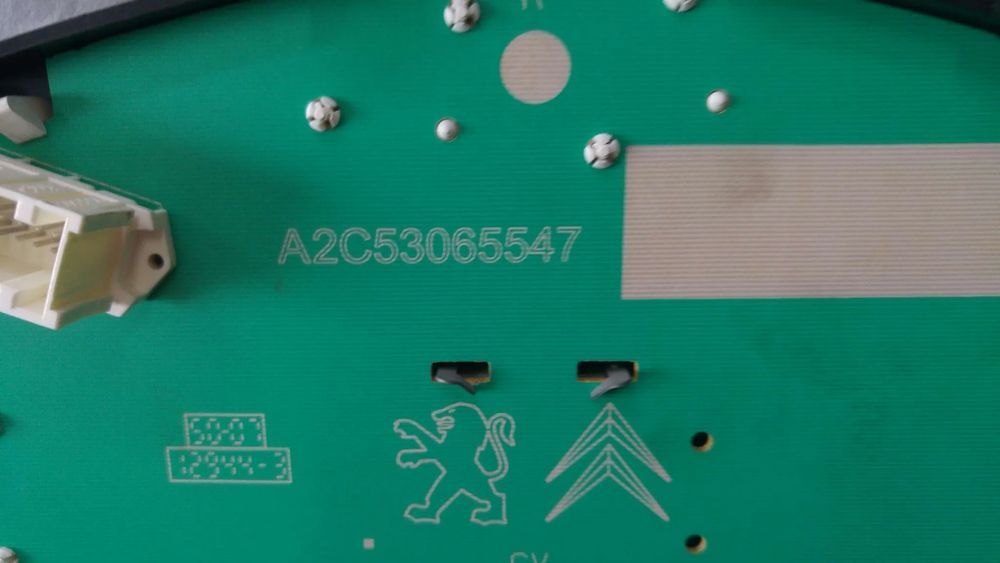 Ceasuri bord benzina peugeot 207 a2c53065547