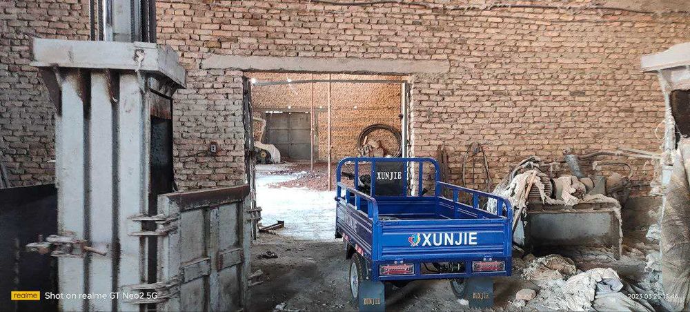 Savdo va ishlab chiqarish bino (jihozlarsiz)