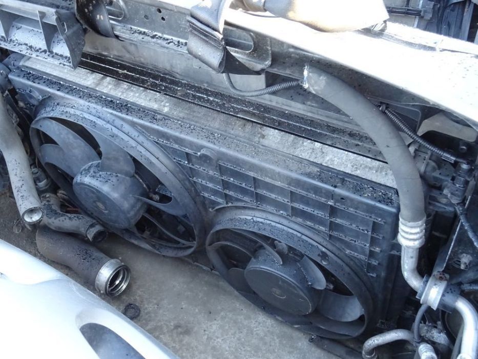 Fata completa Volkswagen Touran din 2005 volan pe stanga