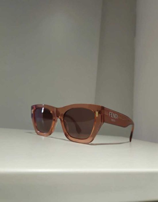 Оригинални слънчеви очила fendi