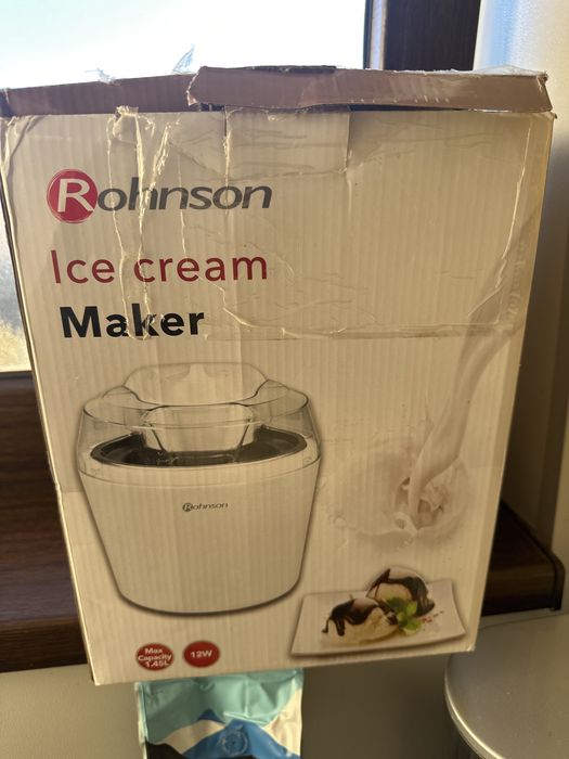 Aparat de inghetata, Rohnson, R5000, Putere 12W, Capacitate 1.45 L, Inghetare rapida