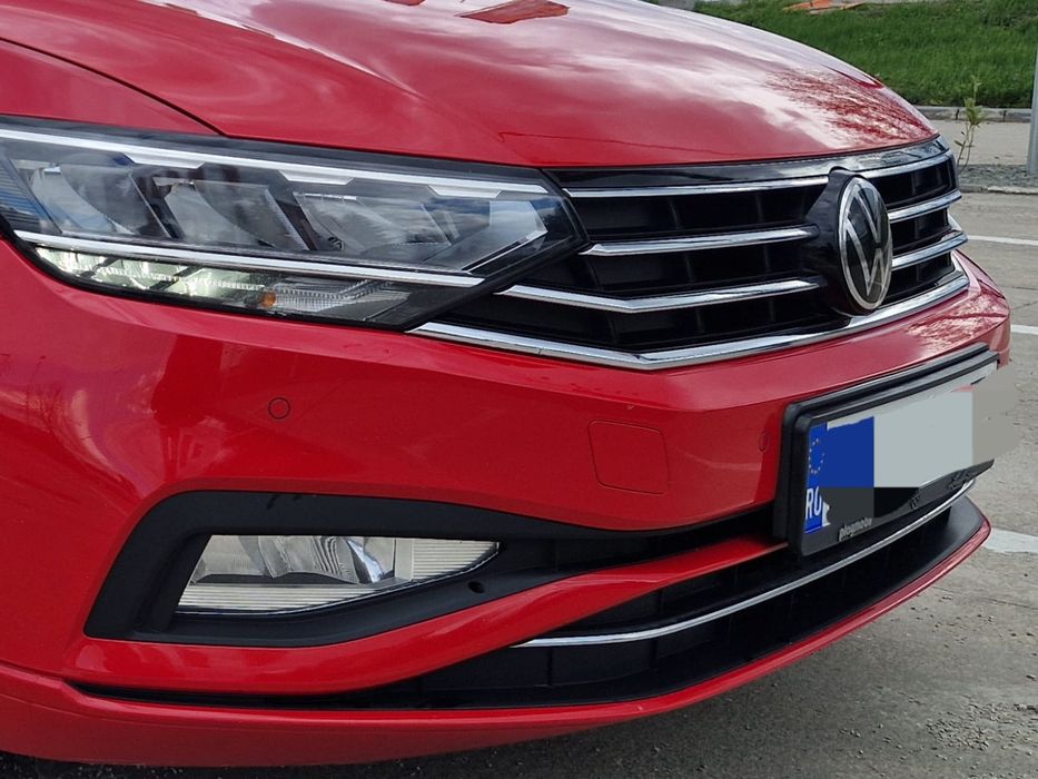 Volkswagen  Passat break rosu