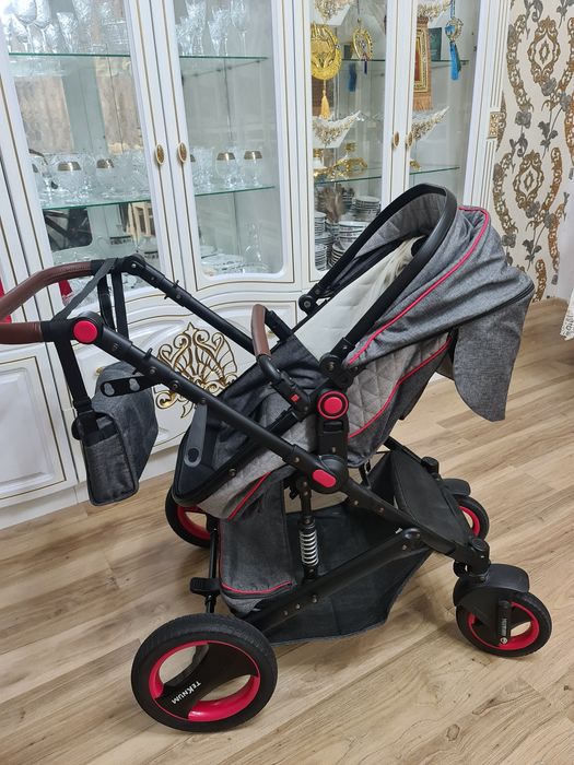 Продаю коляску Teknum