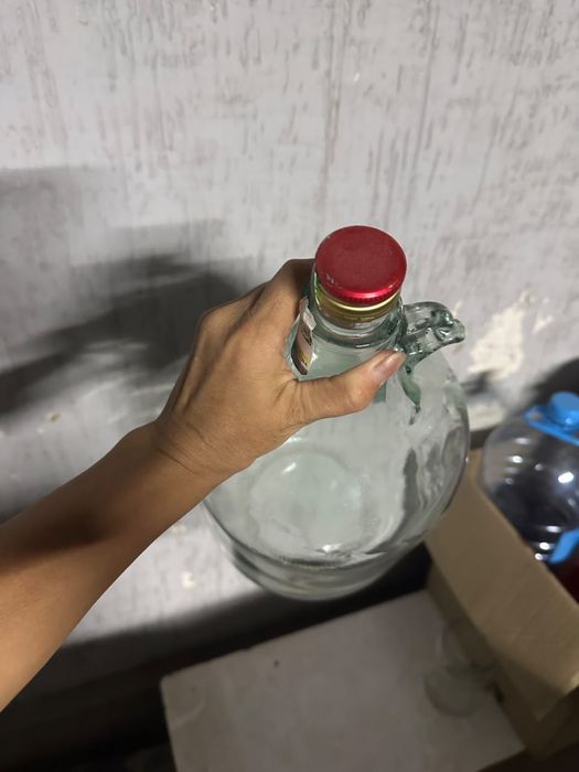 Продам 5 литровые бутылки !