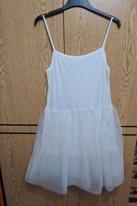 абитуриентска рокля