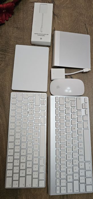 Accesori Apple ca noi!