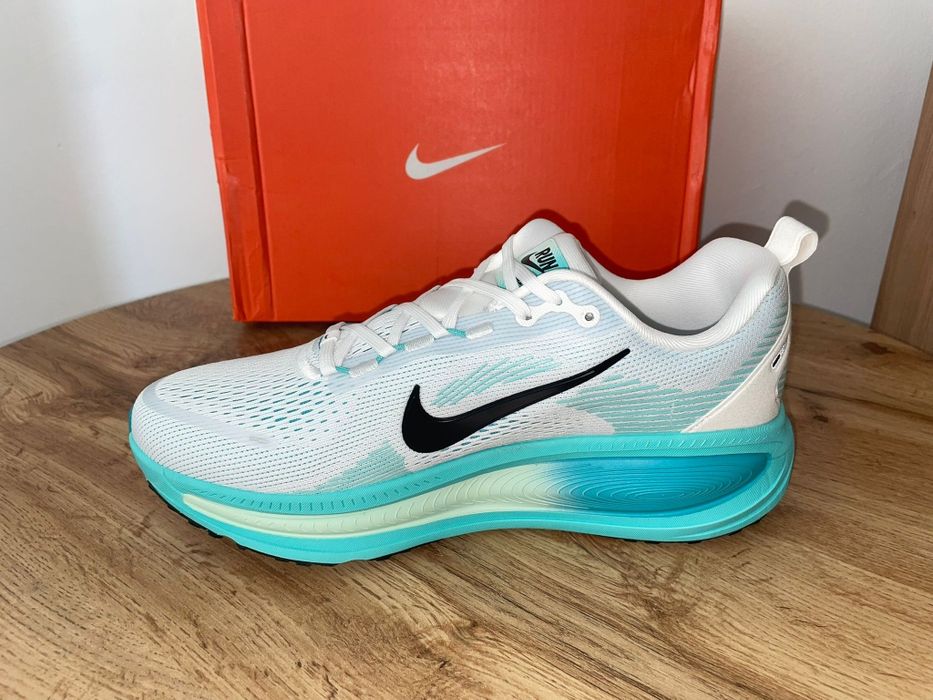Incaltaminte NIKE Vomero 18 nr 41 si 42,5