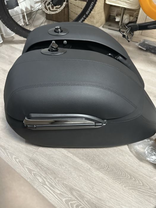 Cutii, genti, coburi, paniere, Kawasaki, Harley, Suzuki, Yamaha, Hon