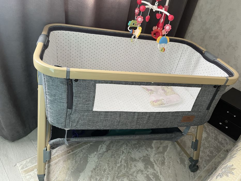 Продам манеж кроватку