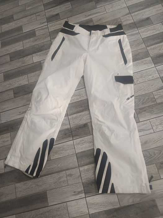 Salopete ski ,geci ,pantaloni ideale pt zăpadă