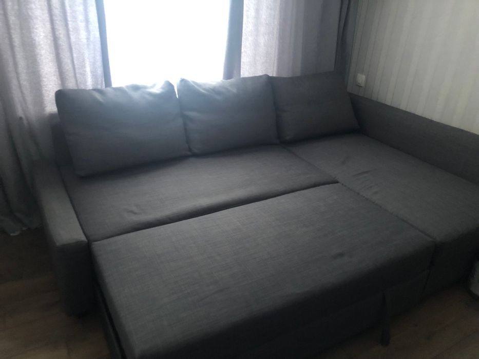 Colțar extensibil cu depozitare