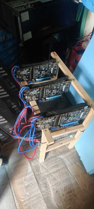 Копачка за крипто с карти