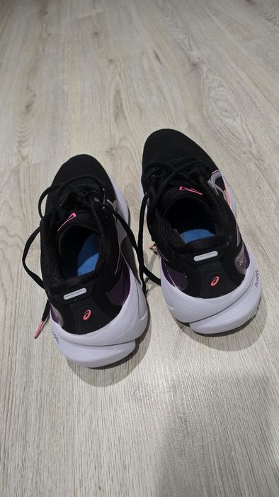 Дамски маратонки ASICS GEL-KAYANO 30