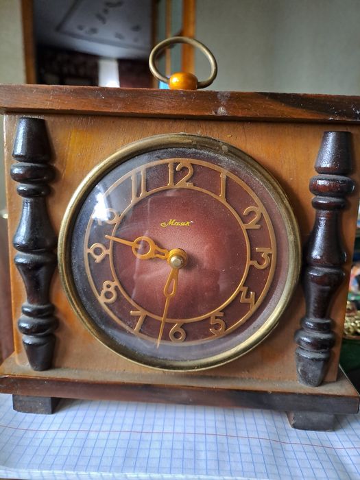 Часы Маяк механические