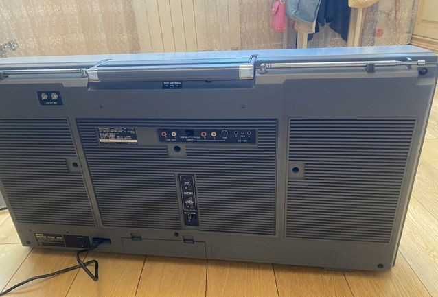 Магнитола sharp 777