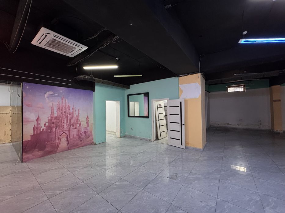 Коммерческое помещение 560 м² в аренду