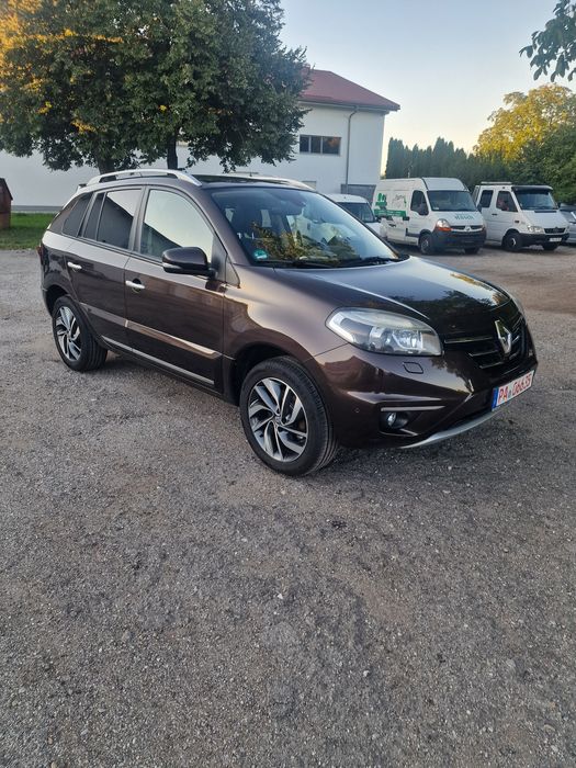 Renault Koleos 2.0
- scaun reglabil, cu funcție de încălzire pentru șo
