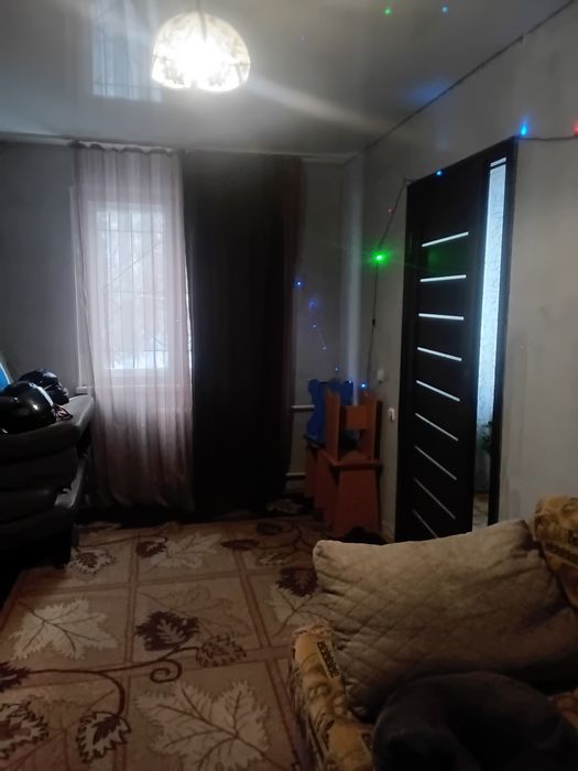 Продам квартиру в центре.