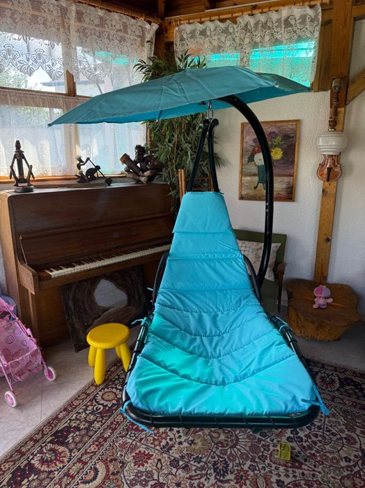 Модерна люлка за вилата