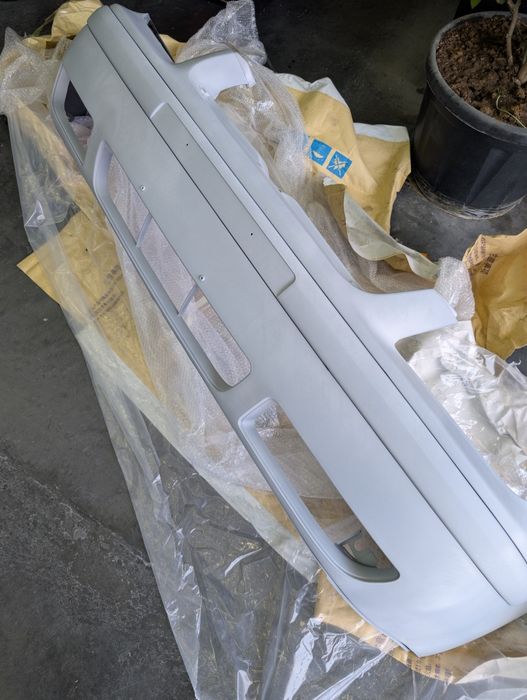 Продаю новый бампер Volkswagen Passat b5