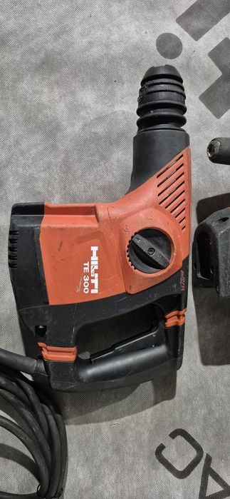 Hilti rotopercutor, demolator  pe acumulator,curent