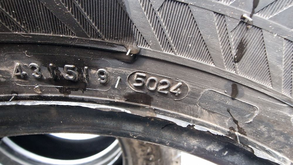 Anvelope 265/70R16 marca Nokian, DOT 2024,M +S
