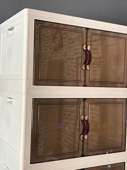 Складной пластиковый шкаф на колёсиках