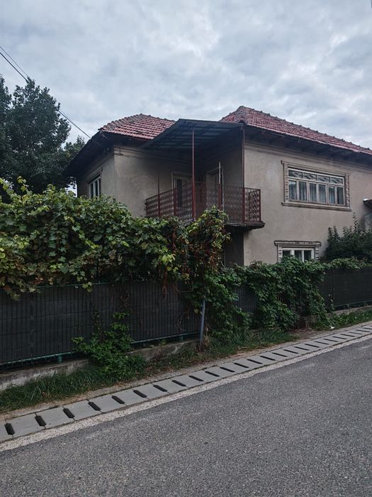 Casa  zona centrala Cislau