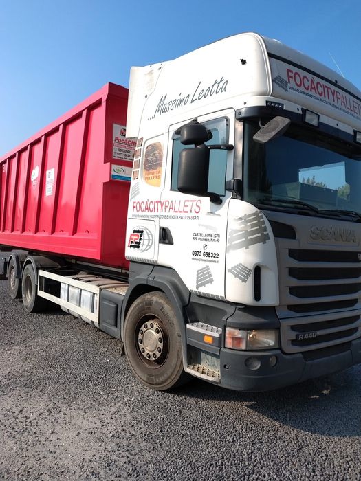 Scania R440 scarabil