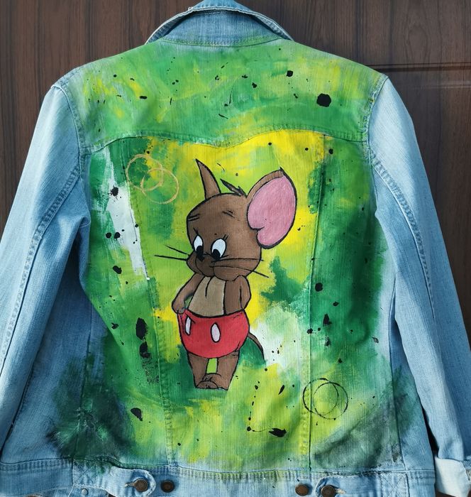 Geaca de blugi pictată manual