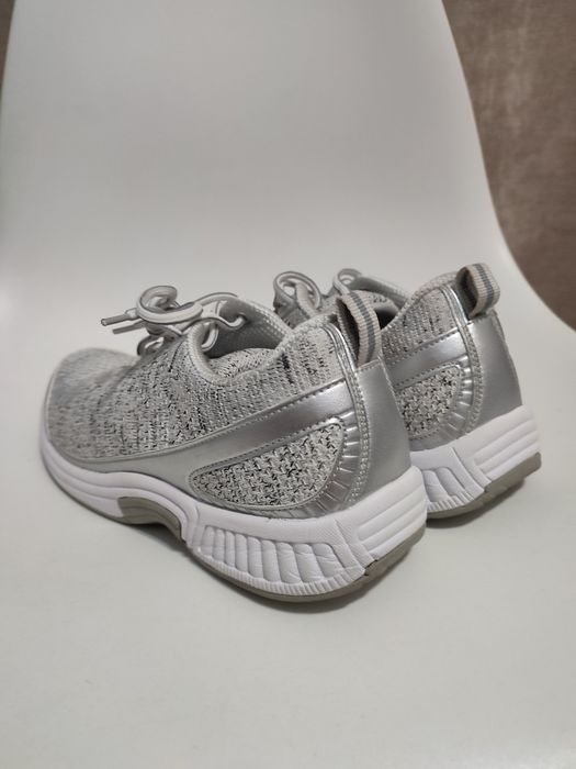 Adidași femei ortopedici