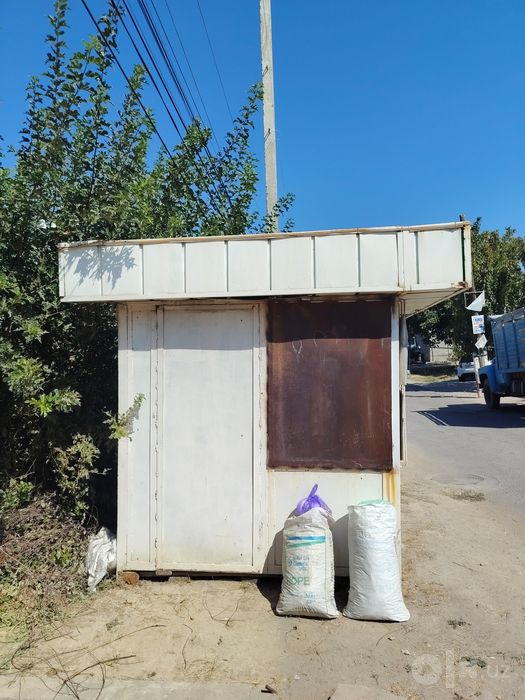 Ko‘chma do‘kon sotiladi 700$ kami bor