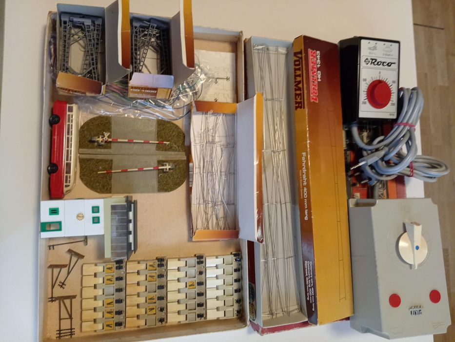 Mega set trenulete electrice