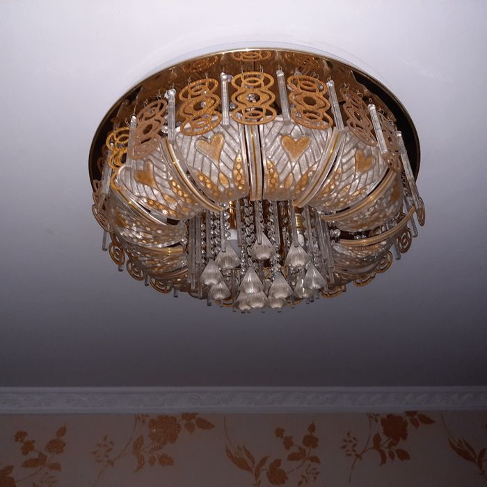 Люстра (qandil).