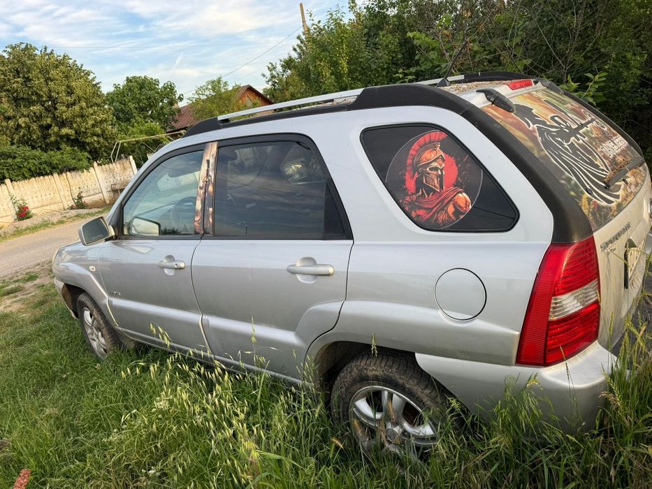 Vând  kia sportige