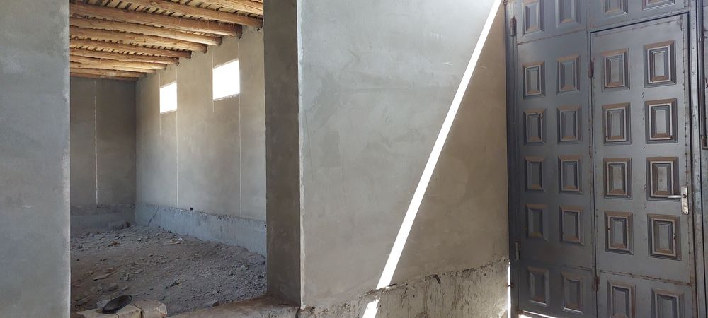 Ховли уй сотилади