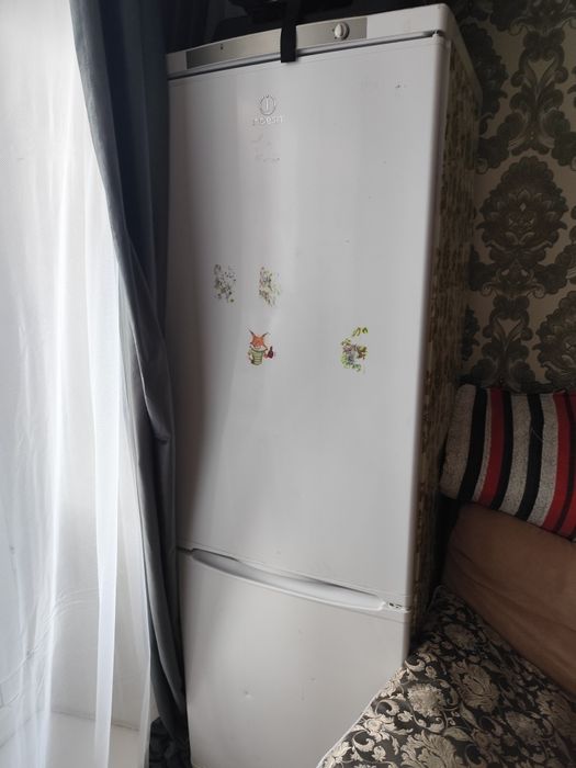 Холодильник индезит