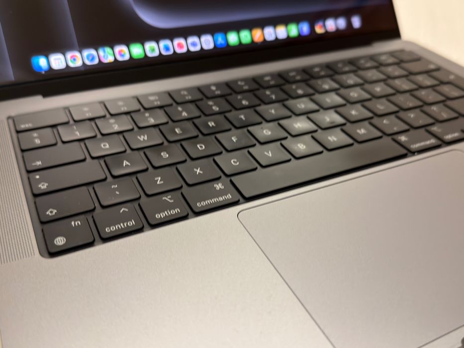 14” Macbook Pro M2 Pro 512GB