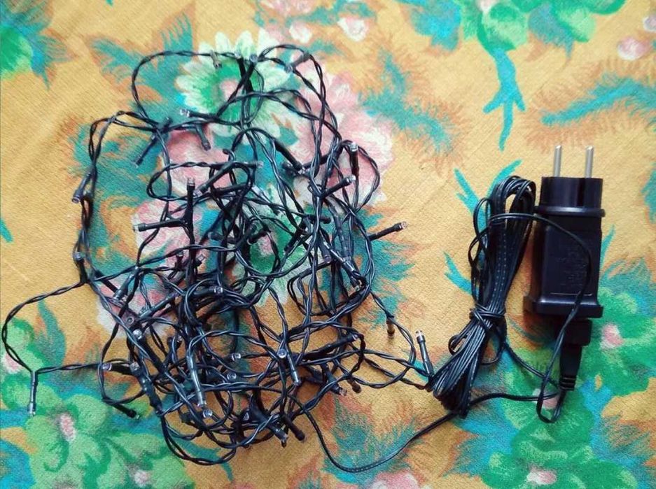 Коледна украса с 80, 180 или 384 броя LED лампички. IP44. Нови.