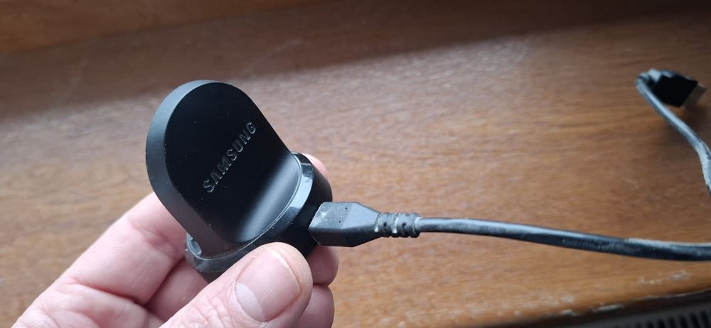 Vând ceas Samsung gear  S3 fontier