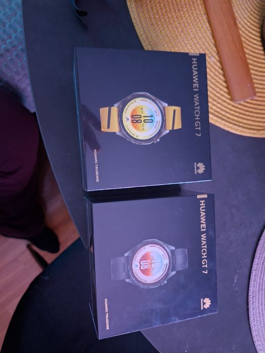 Smartwatch Huawei 7 GT sigilat 2 buc galben și negru