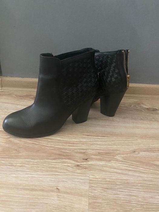 Bianco черни боти на ток