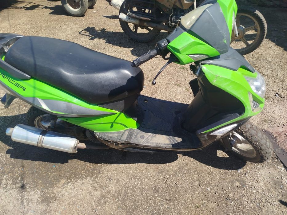 Продам скутер 80 куб