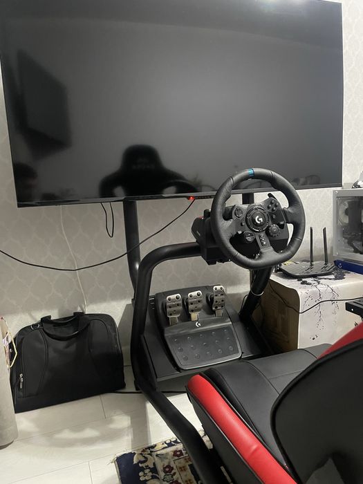 Симрейсинг-кокпит + Logitech G923 + КПП