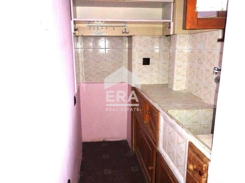 Продава се Едностаен апартамент в Хасково, Център - 33 кв.м за 1468 €/кв.м - Снимка #7