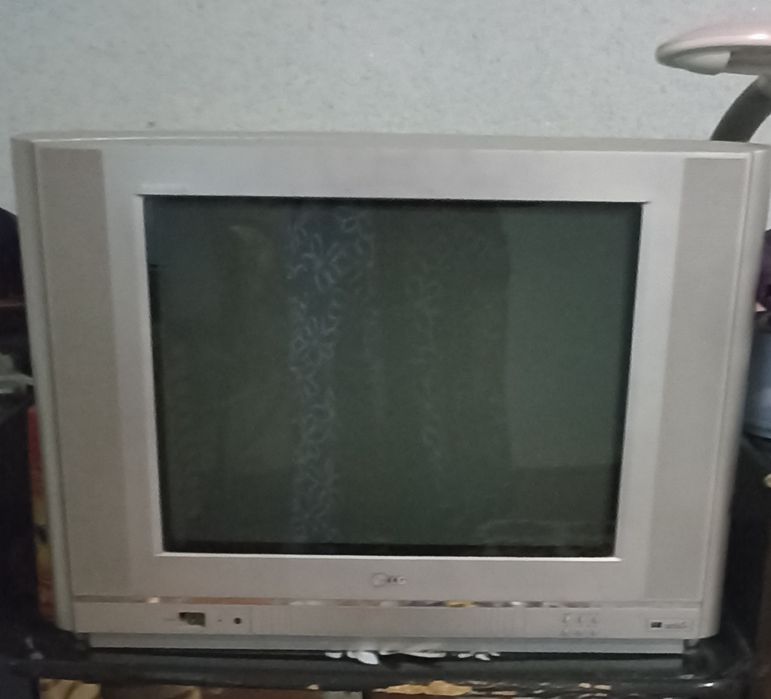 Телевизор lg б/у